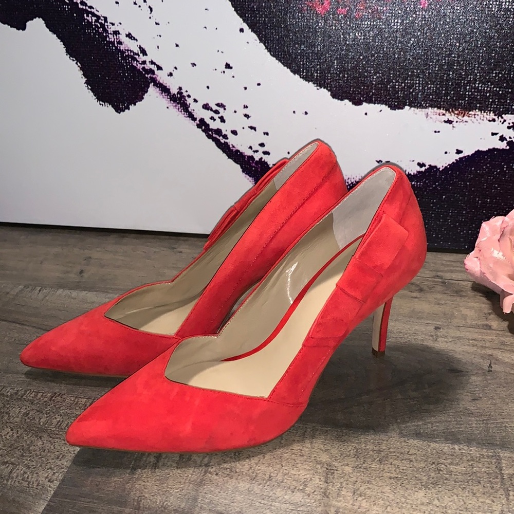 ANN TAYLOR RED SUEDE HEEL